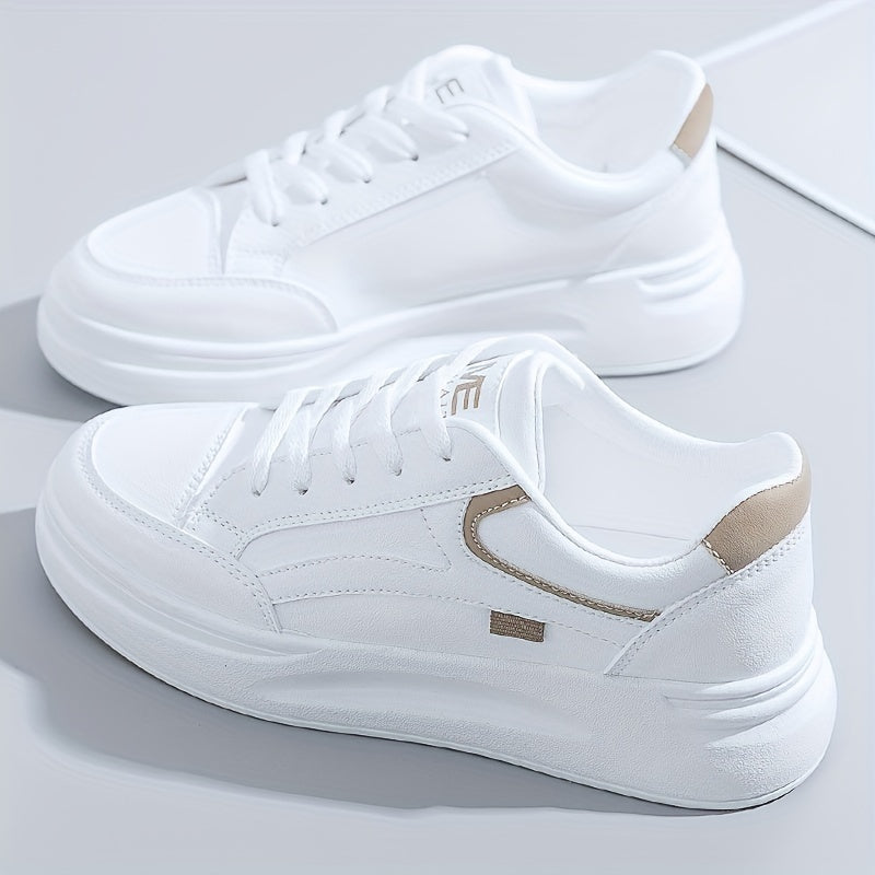 Baskets blanches chic confort léger